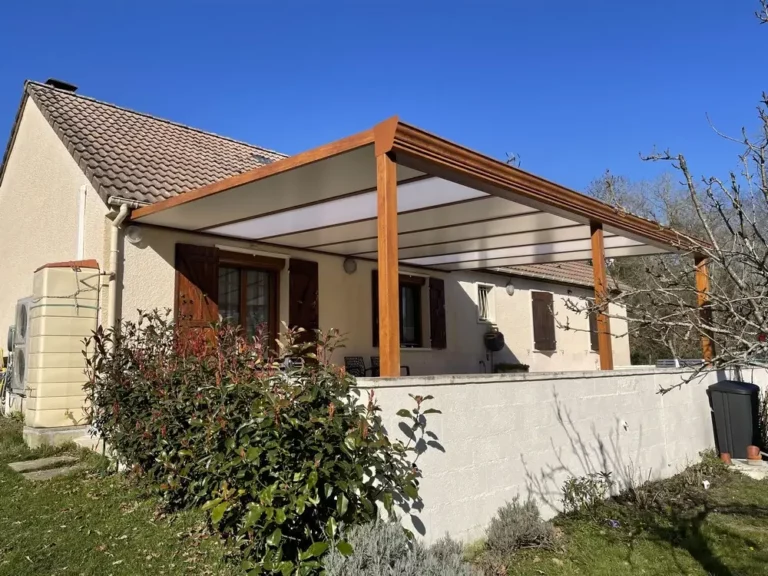 Pergola adossée en aluminium bois