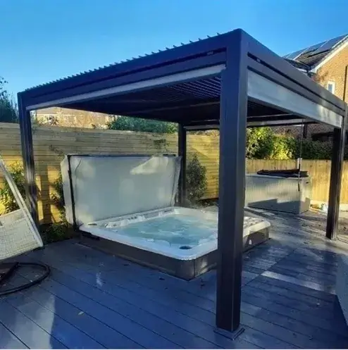 Spa avec pergola en aluminium
