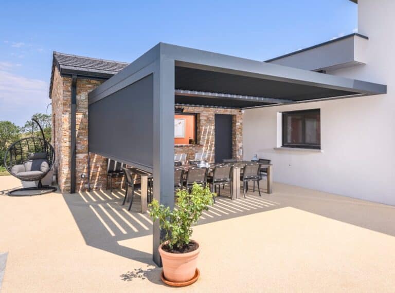 pergola à toiture plate