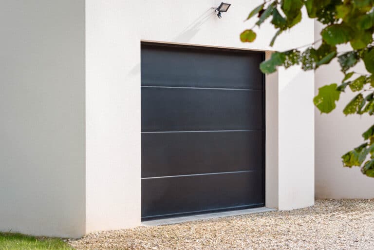 Porte-Garage-Sectionnelle-Plafond-fermetures ventoises